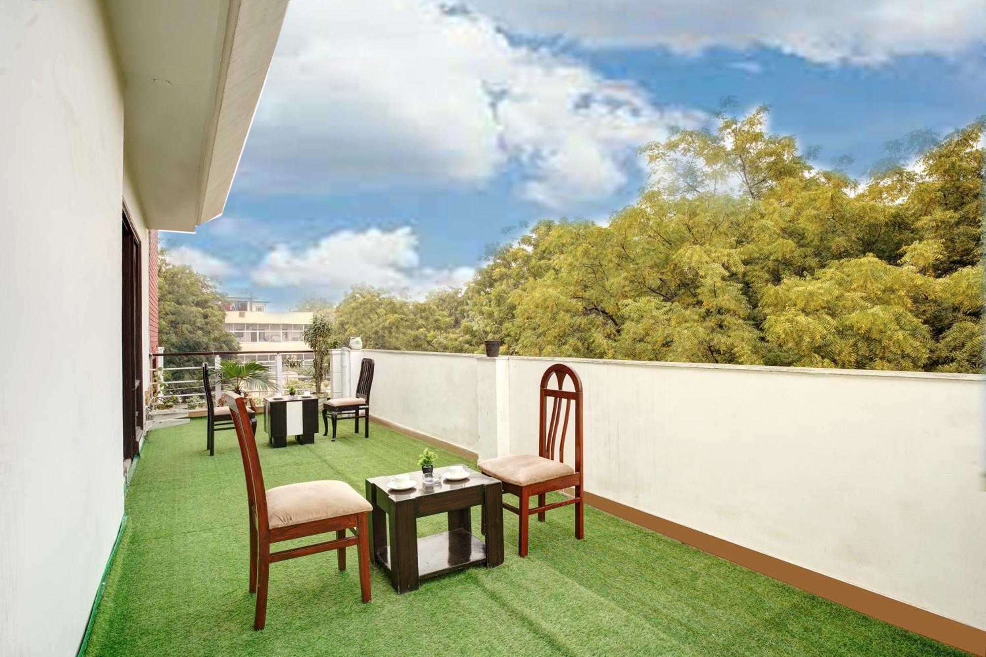 Nexhub Stay - Huda City Centre Gurgaon Exterior foto